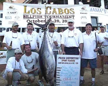 Photo of Mike Mullen's 134.4-pounder, the largest yellowfin tuna landed in the 2001 Los Cabos Billfish Tournament.