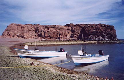 Photo of fishing camp Saquicismunde north of Loreto.