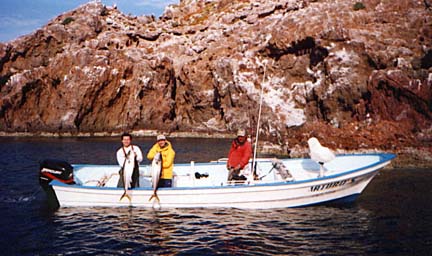 Photo of fishing at Isla Ildefonso, north of Loreto, Baja California Sur, Mexico.