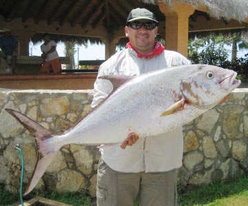 Albino amberjack caught at San Jose del Cabo